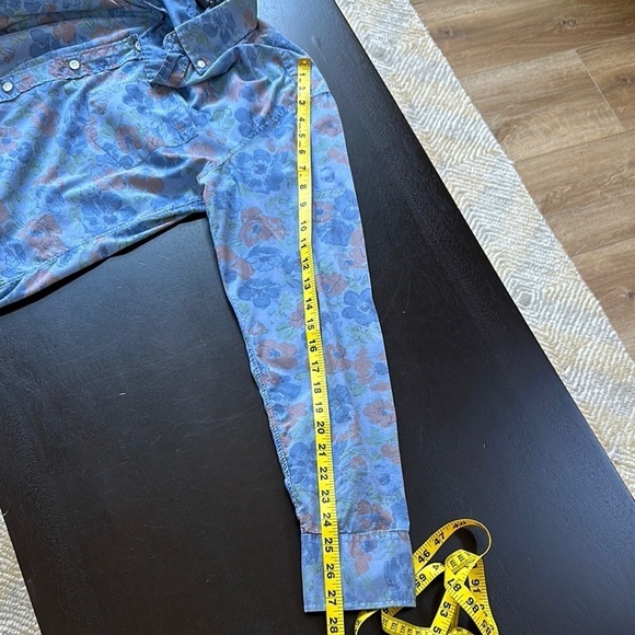 J. Crew brand men’s washed out floral button down shirt - Picture 8 of 9